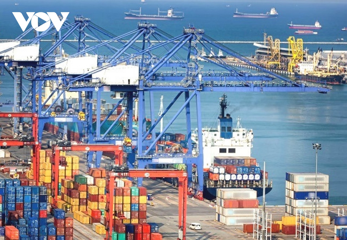 Vietnam enjoys trade surplus from 54 markets globally
